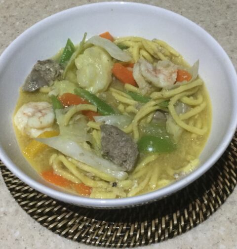 Lomi noodles with vegetables and meat - MMK