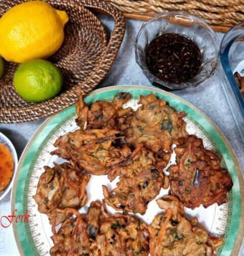 Mixed Vegetable Pakoras from Feastful Fork