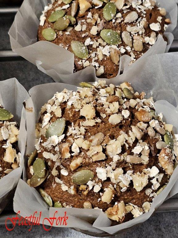 Date muffins with nuts and seeds